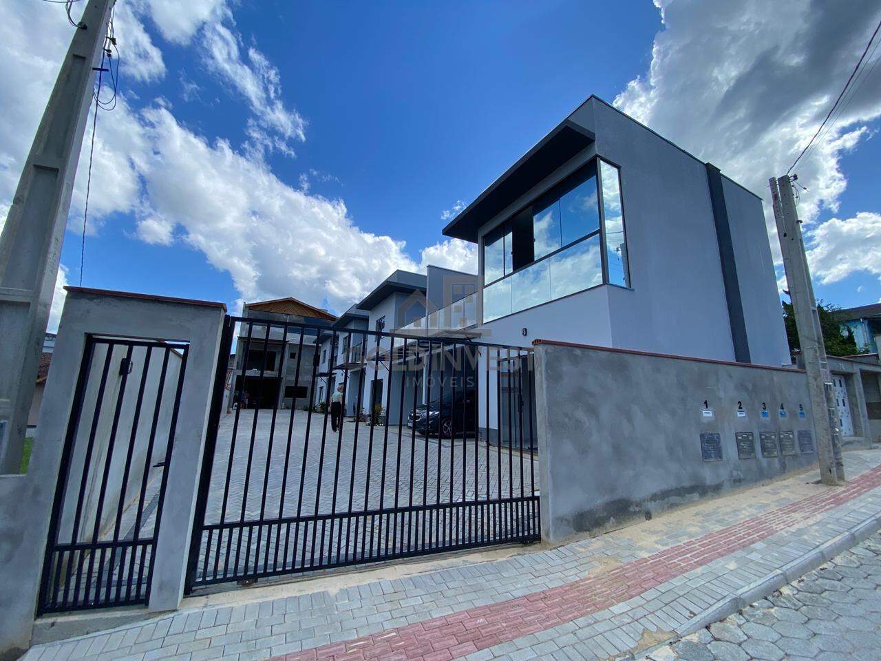 Casa para aluguel no Rio Branco: 