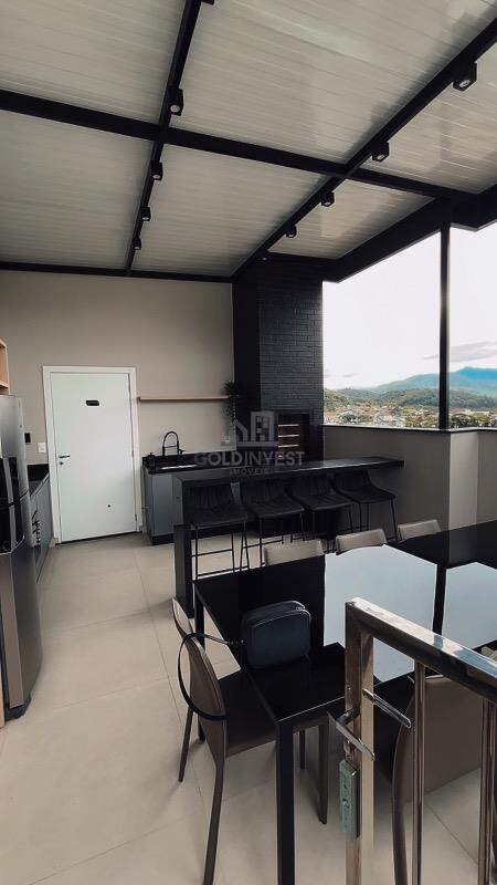 Apartamento à venda no Santa Terezinha: 