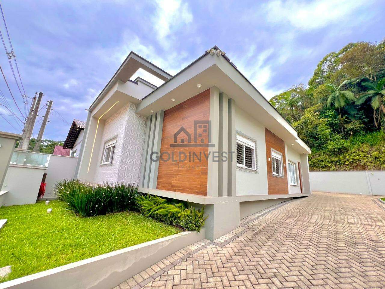 Casa Alto Padrão a venda em Brusque com 2 quartos + 1suite