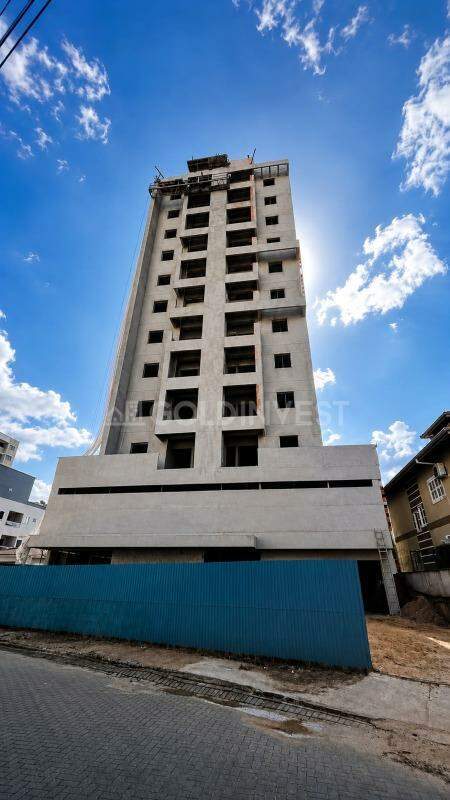Apartamento à venda no Santa Terezinha: 