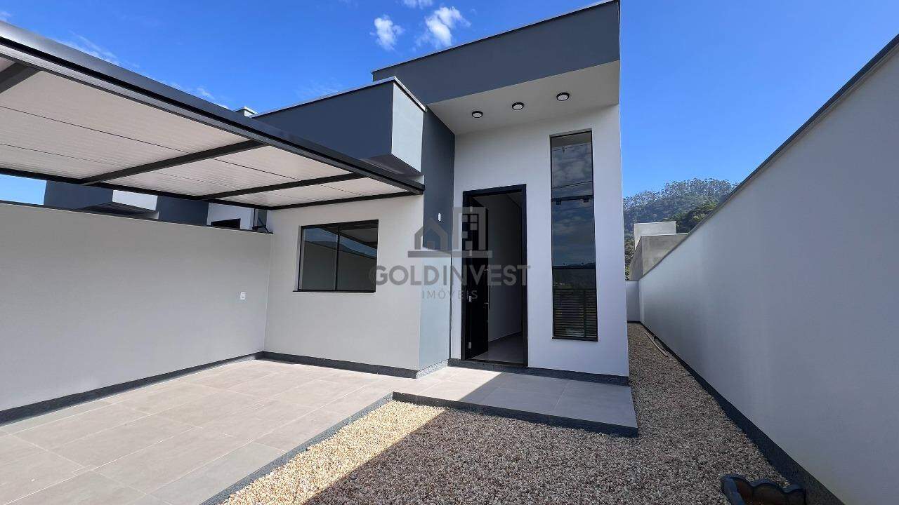 Casa à venda no Cedrinho: 