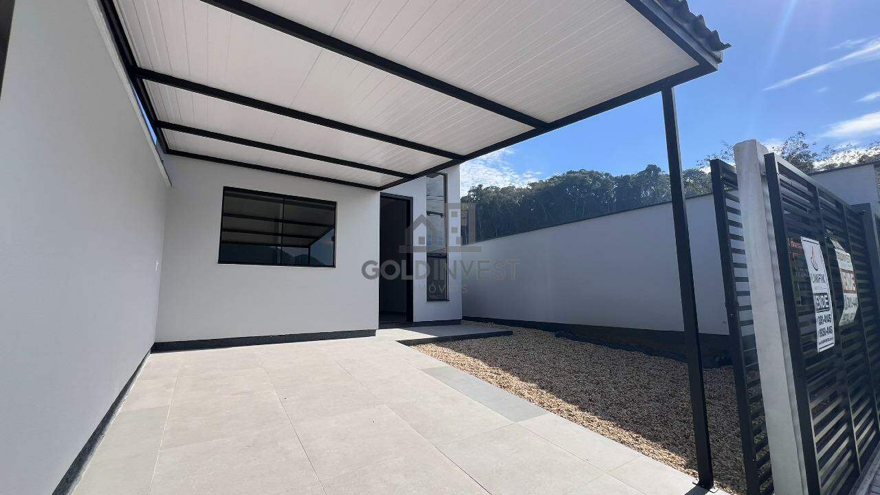 Casa à venda no Cedrinho: 
