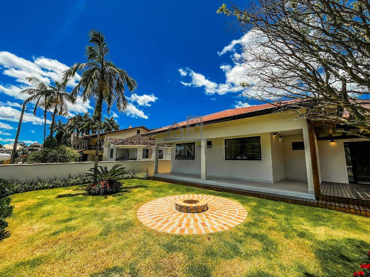 Casa à venda no Guarani: 