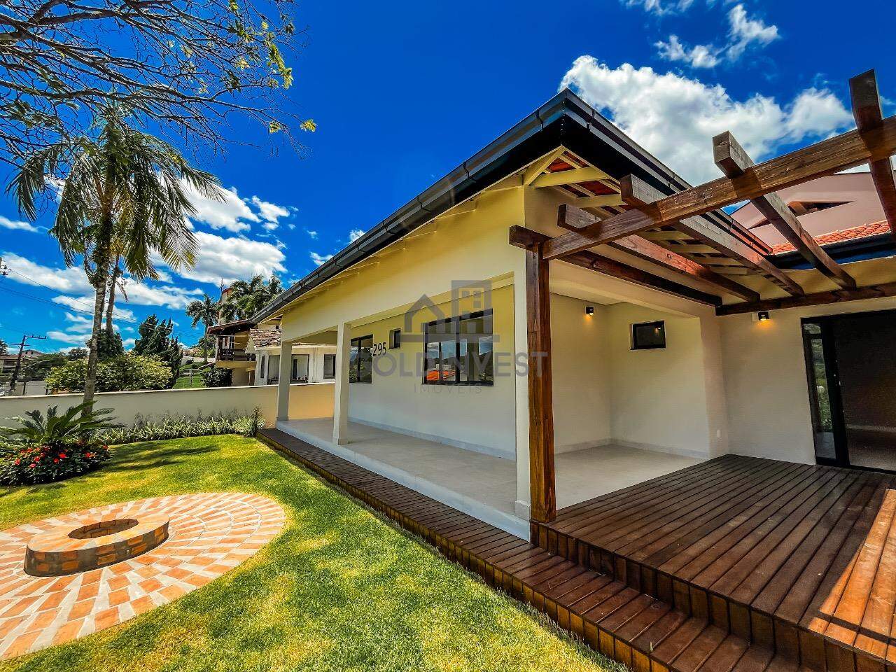 Casa à venda no Guarani: 