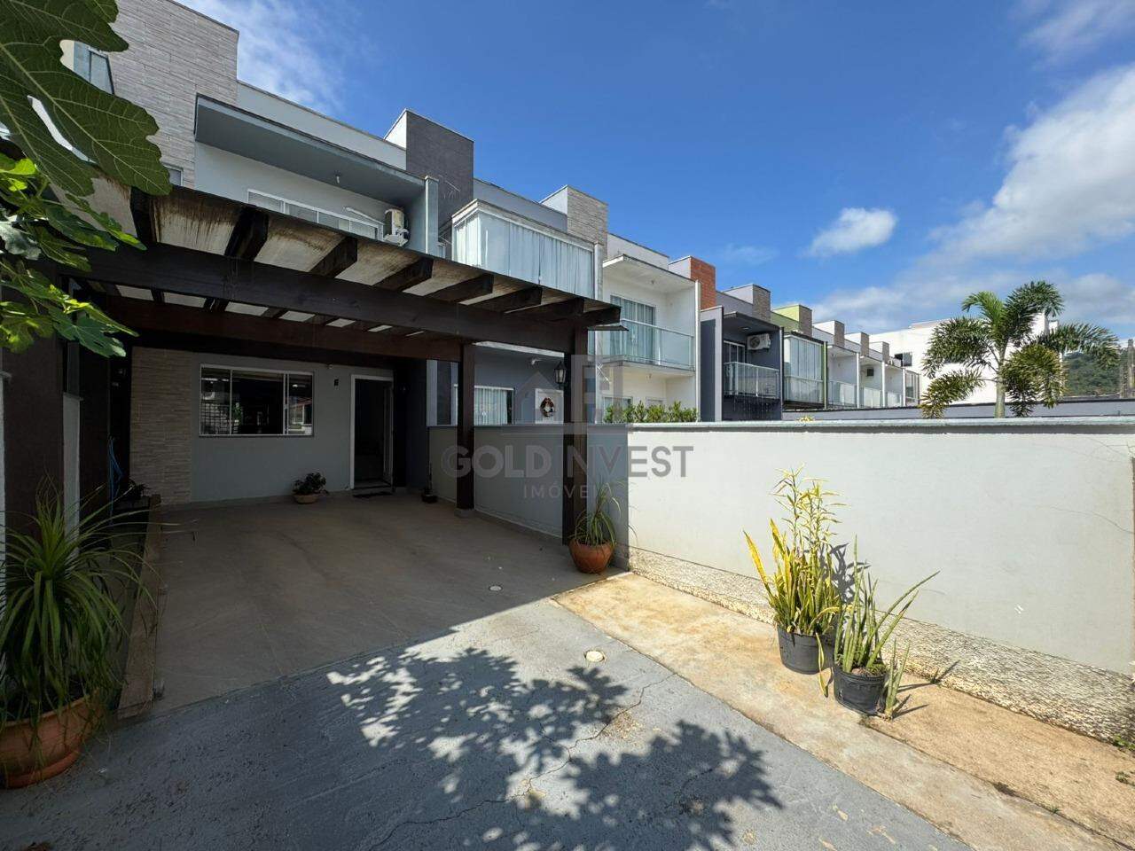 Casa para aluguel no Rio Branco: 