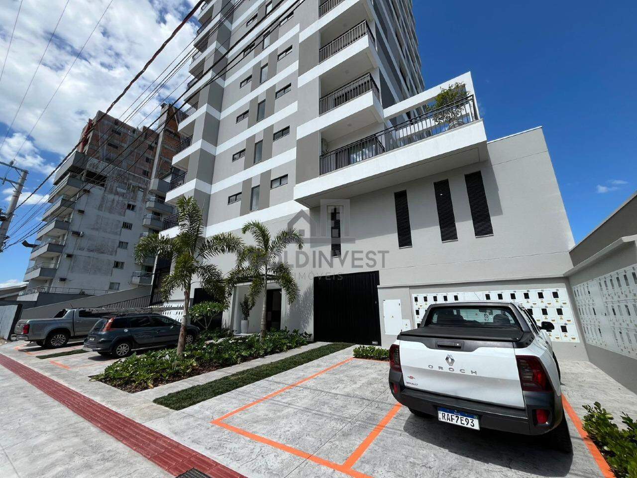 Apartamento à venda no Santa Terezinha: 