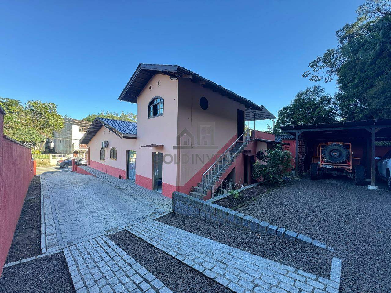 Casa para aluguel no Primeiro de Maio: 