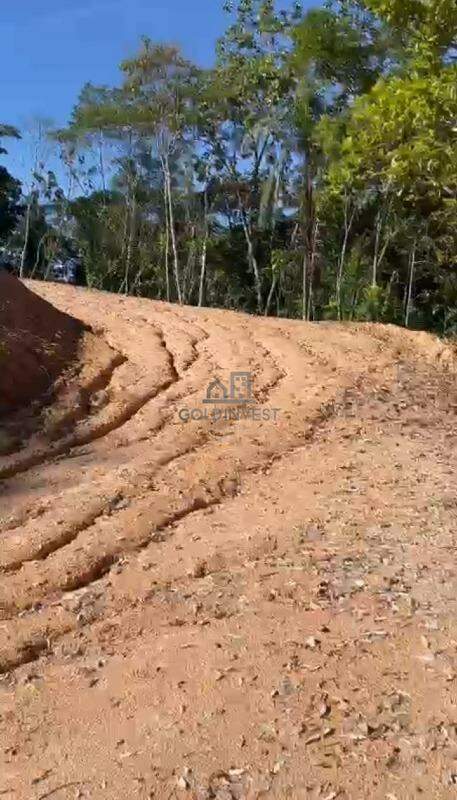 Terreno à venda no Pomerânia: 