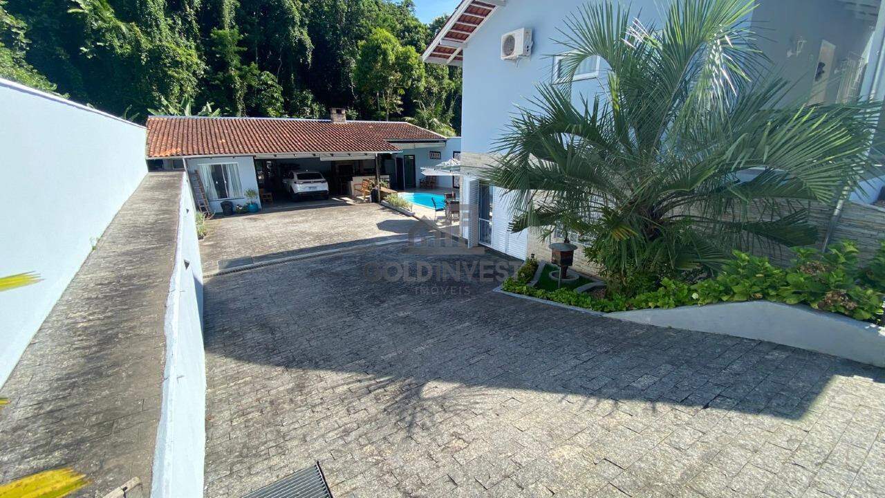 Casa à venda no Souza Cruz: 