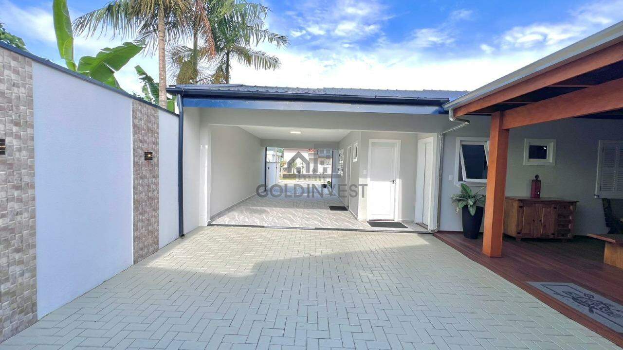 Casa à venda no Guabiruba Sul: 