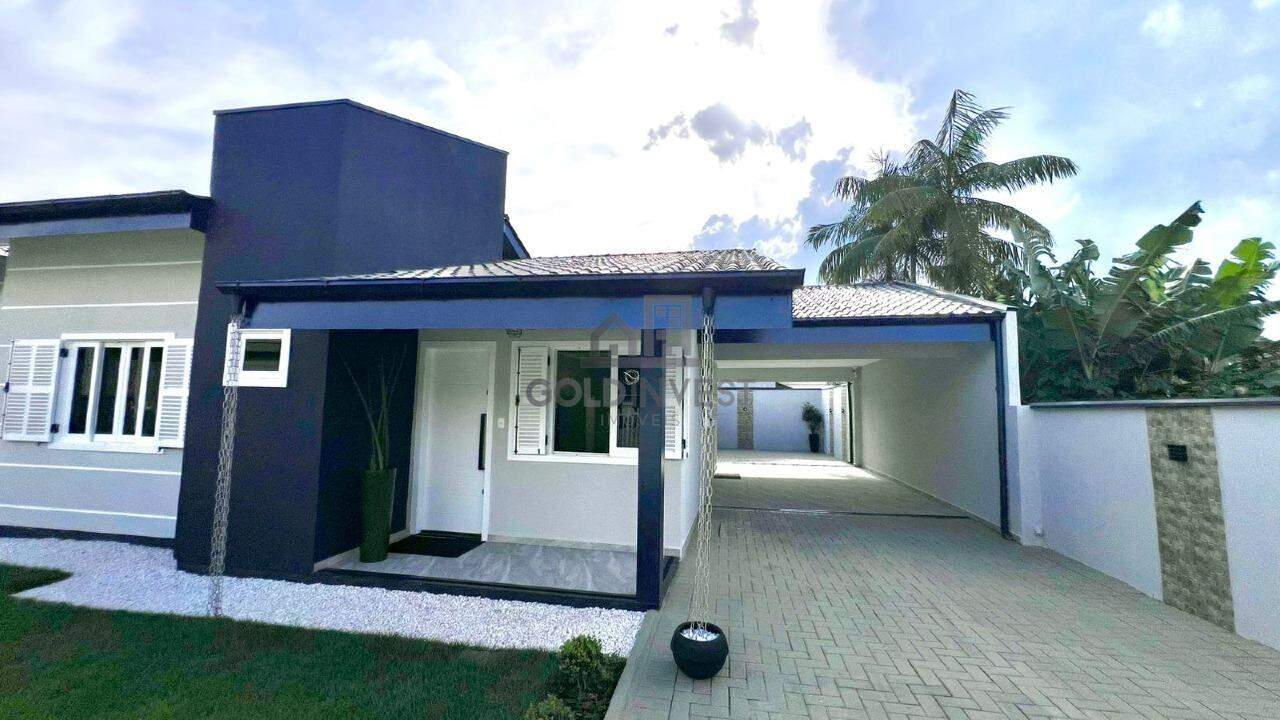 Casa à venda no Guabiruba Sul: 