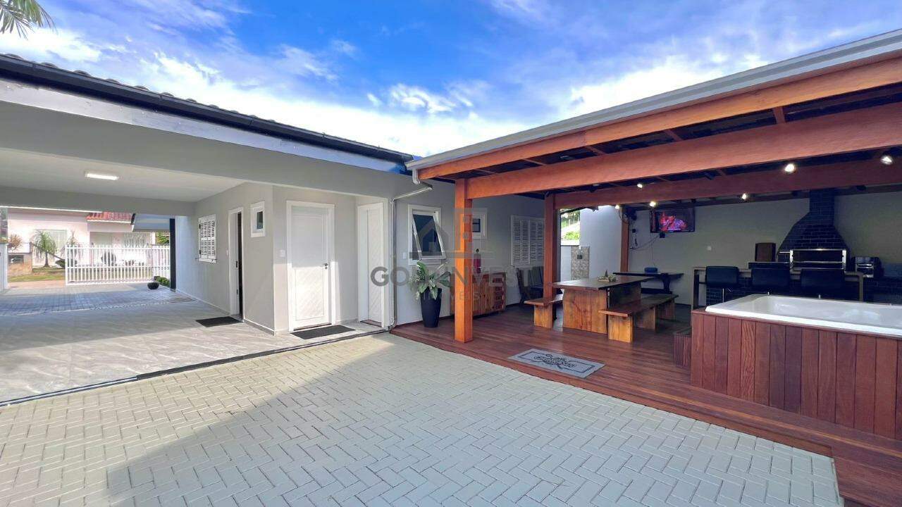 Casa à venda no Guabiruba Sul: 