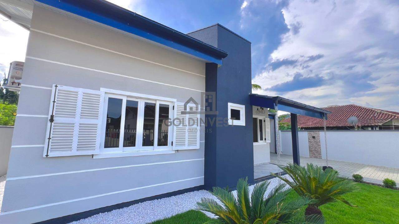 Casa à venda no Guabiruba Sul: 