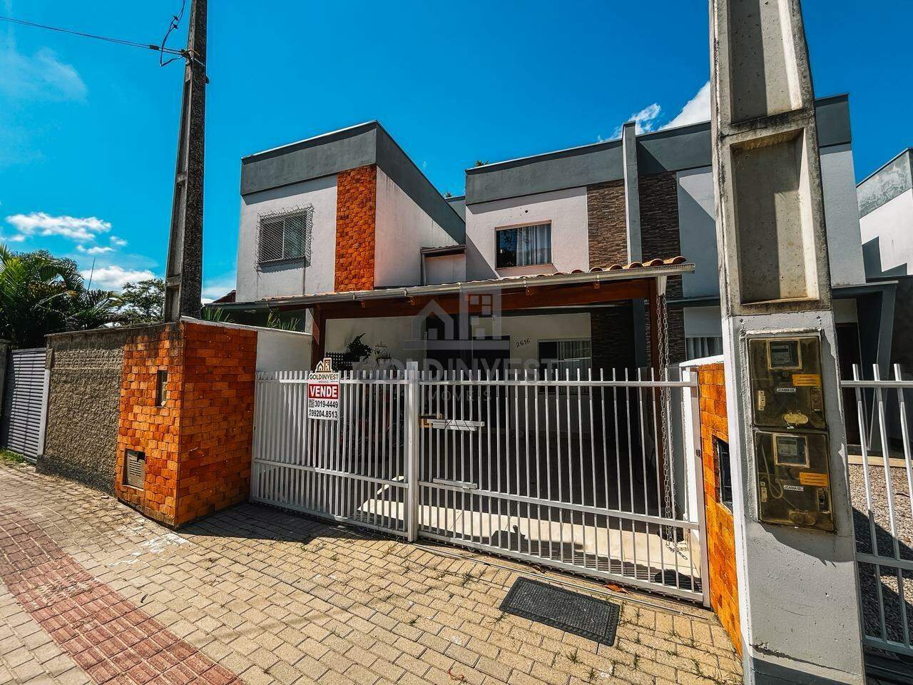 Casa à venda no Aimoré: 
