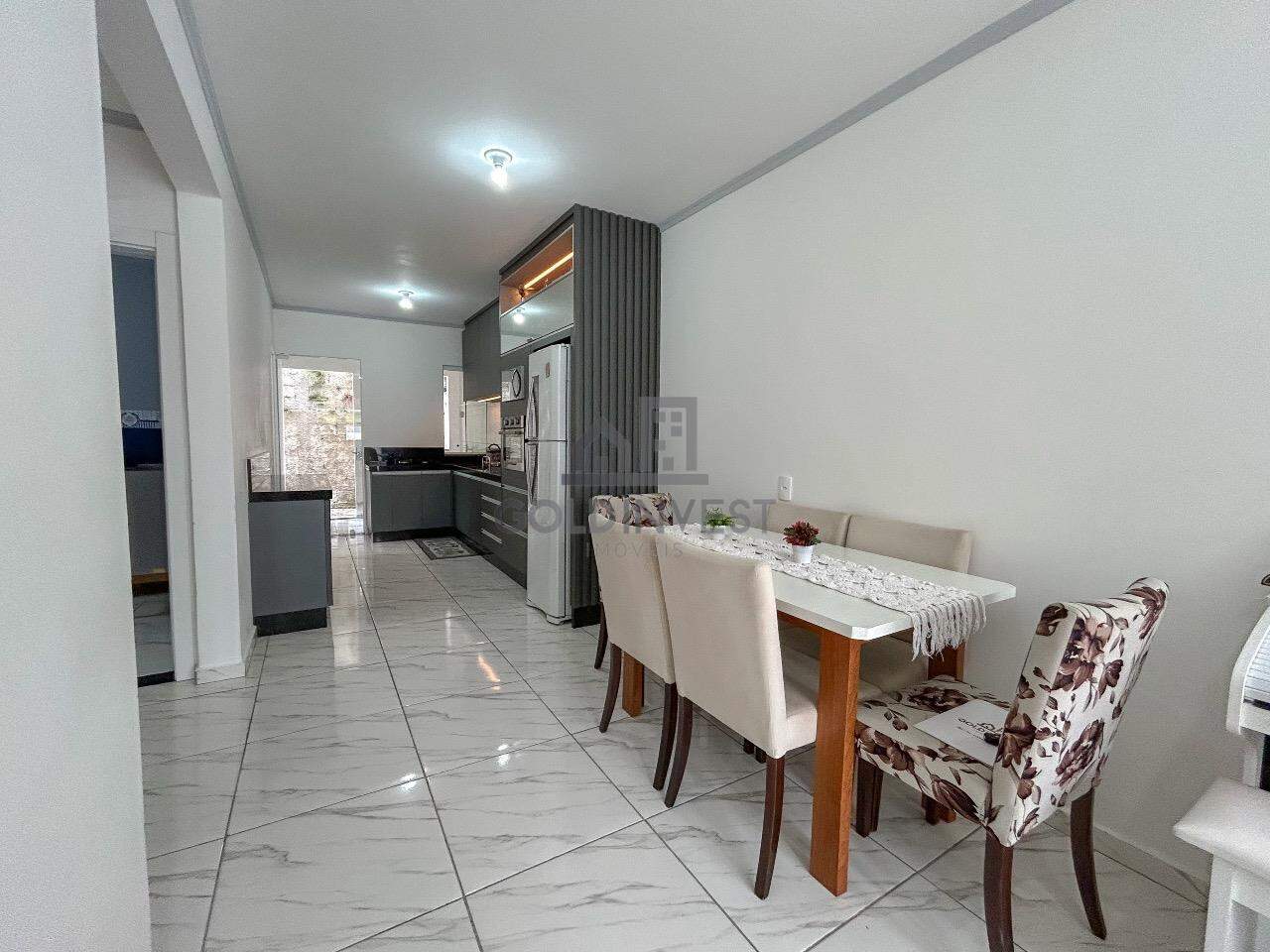 Casa à venda no Limoeiro: 