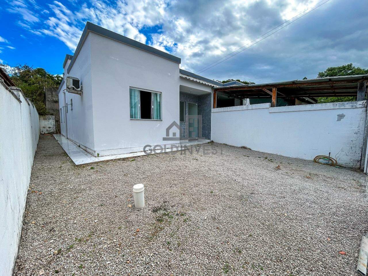 Casa à venda no Limoeiro: 