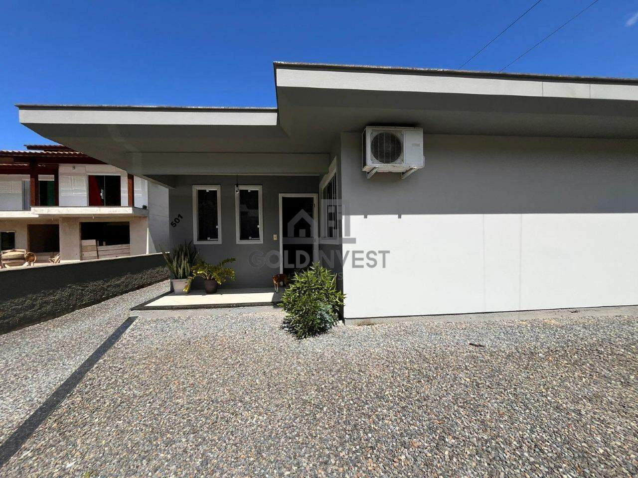 Casa à venda no Espraiado: 