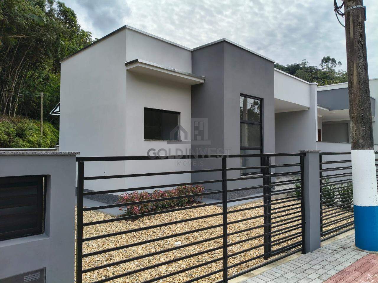 Casa à venda no lageado baixo: 