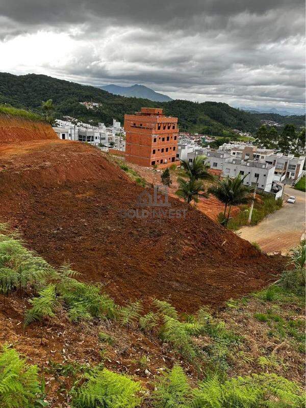 Terreno à venda no Limeira Baixa: 