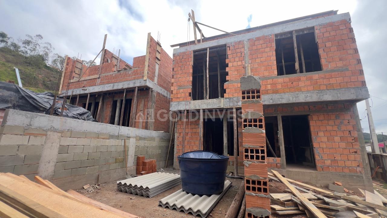 Casa à venda no Limeira Baixa: 