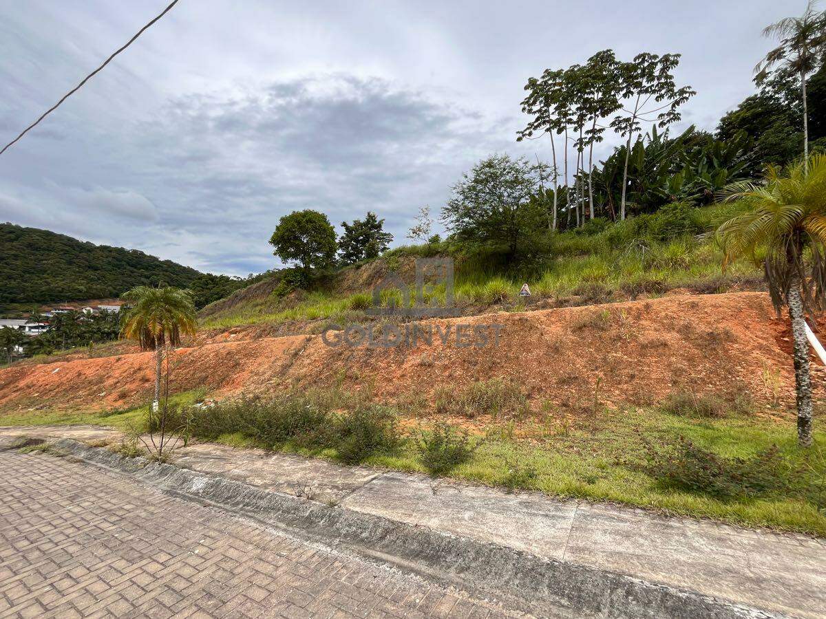 Terreno à venda no Bateas: 
