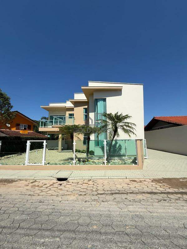 Casa à venda no CENTRO: 