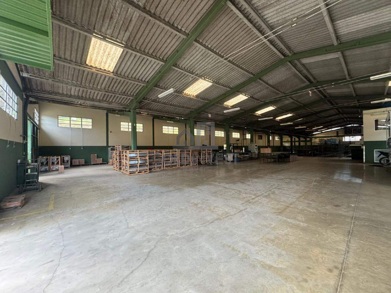 Galpão para aluguel no Limeira Baixa: 