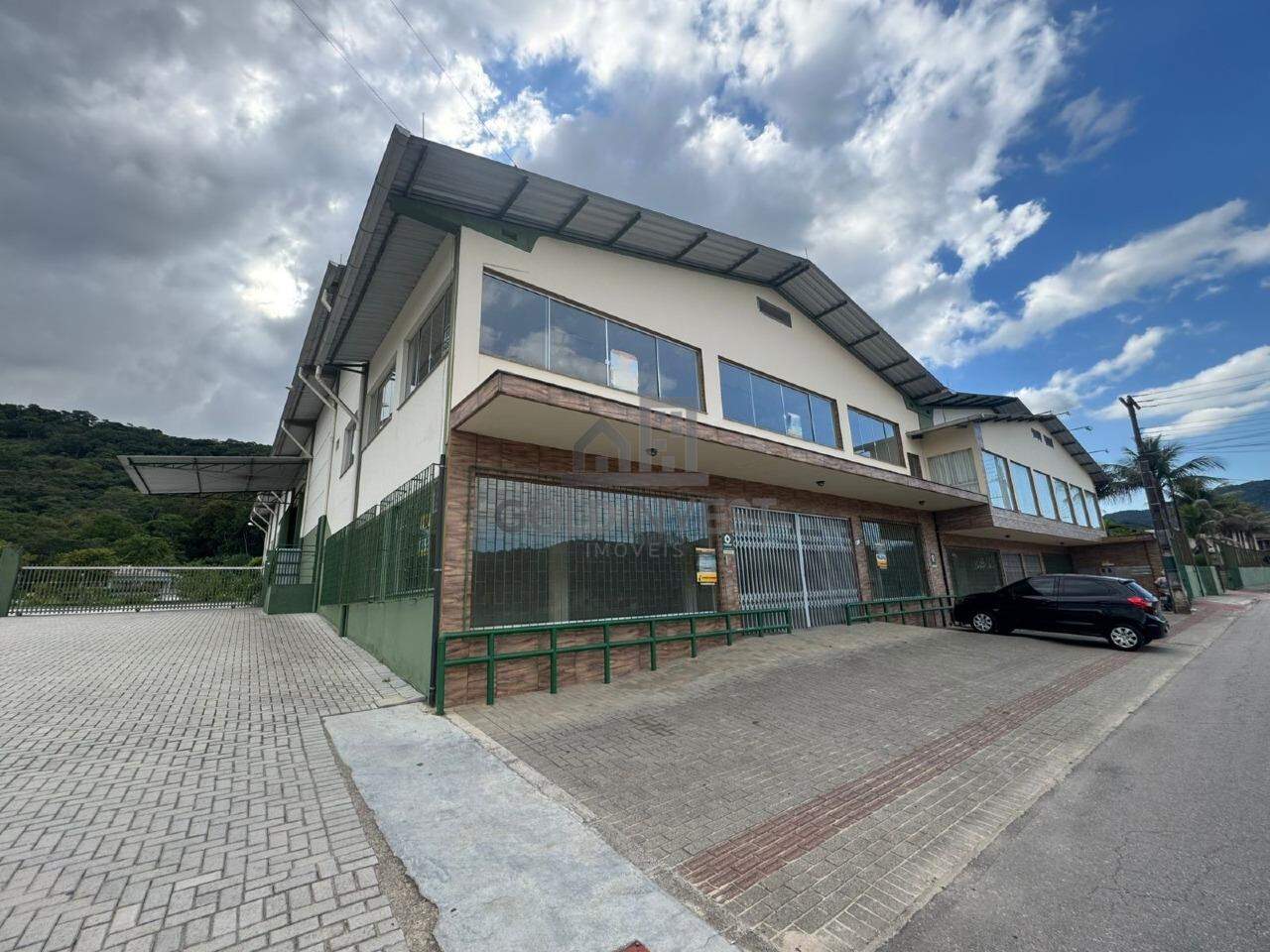 Sala Comercial para aluguel no Limeira Baixa: 