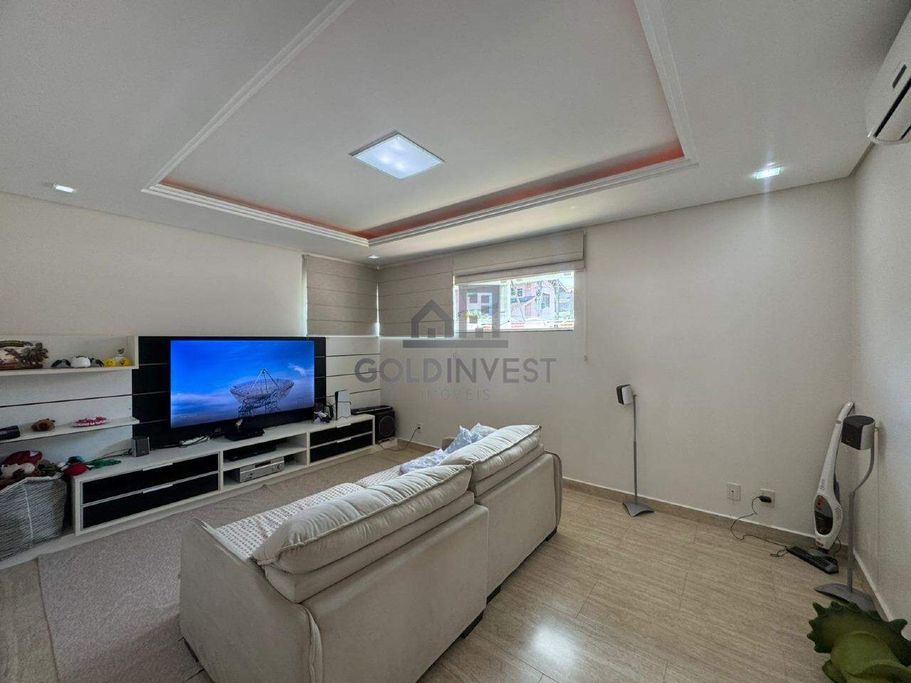 Casa para aluguel no Souza Cruz: 