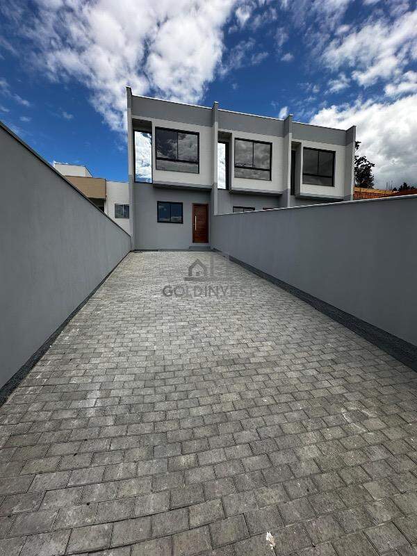 Casa à venda no Poço Fundo: 