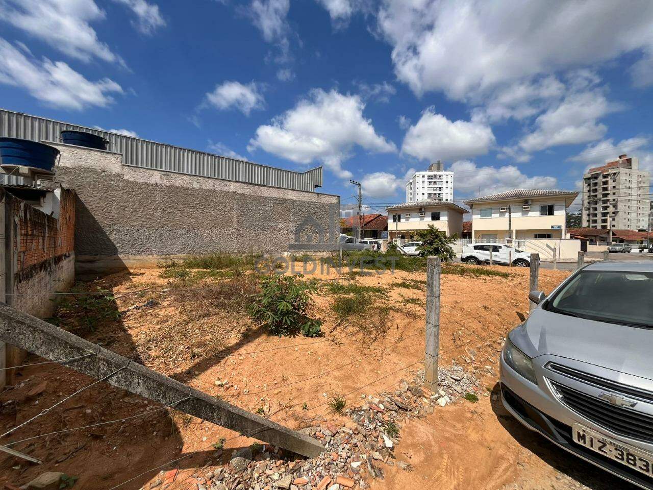 Terreno à venda no Santa Terezinha: 