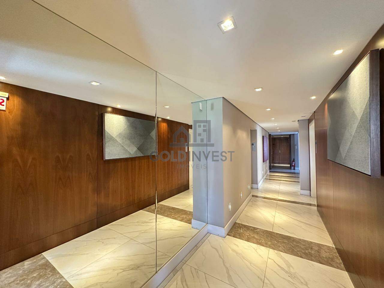 Apartamento à venda no Centro II: 