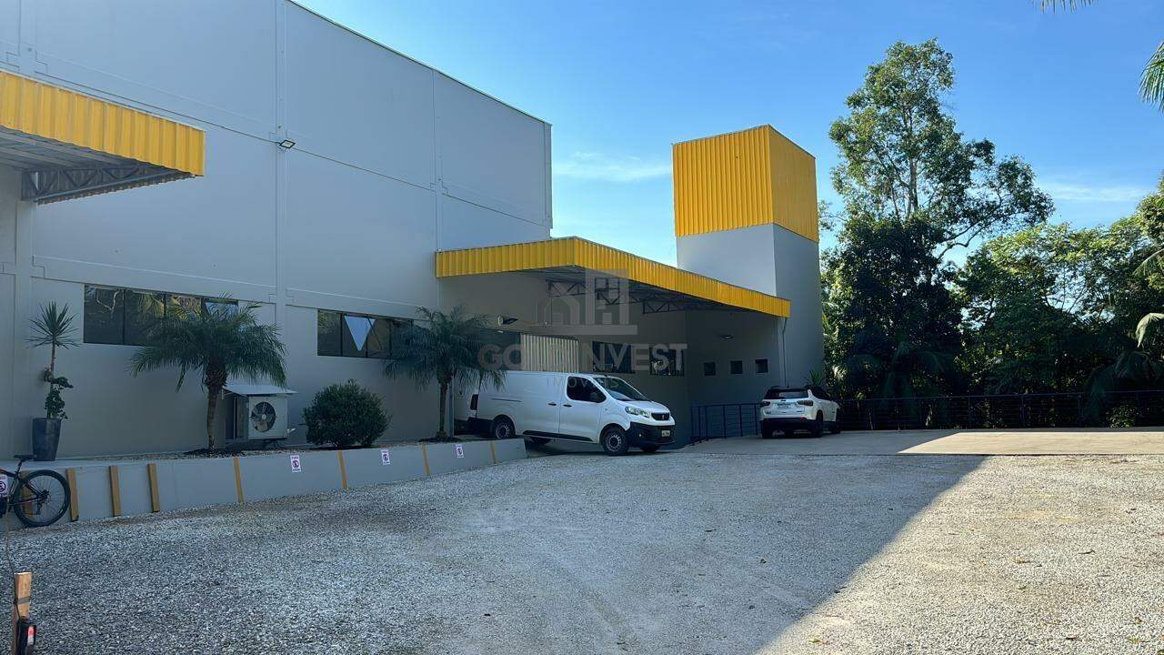 Galpão para aluguel no Azambuja: 