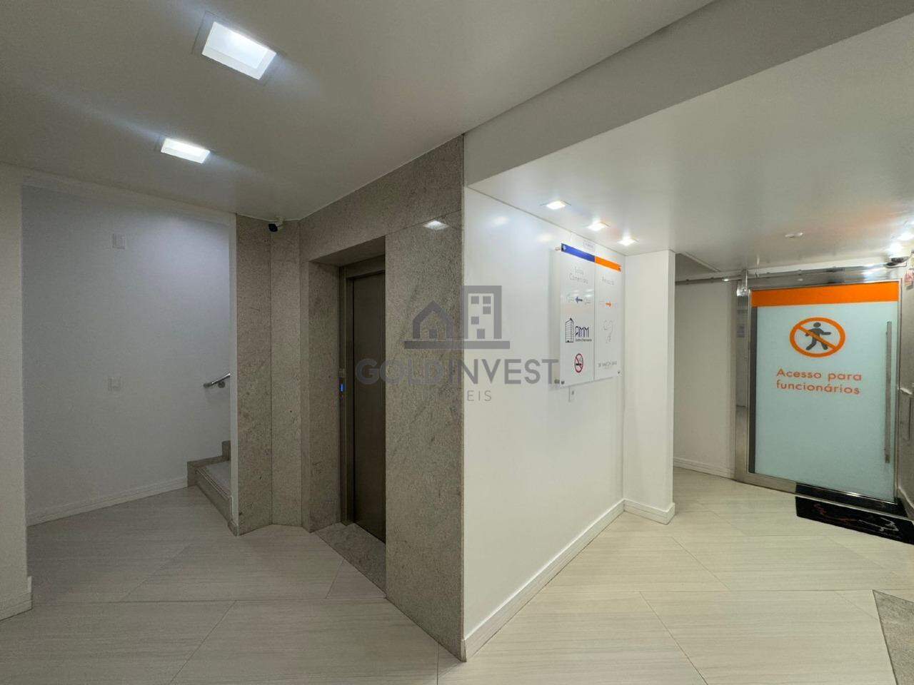 Sala Comercial para aluguel no Primeiro de Maio: 
