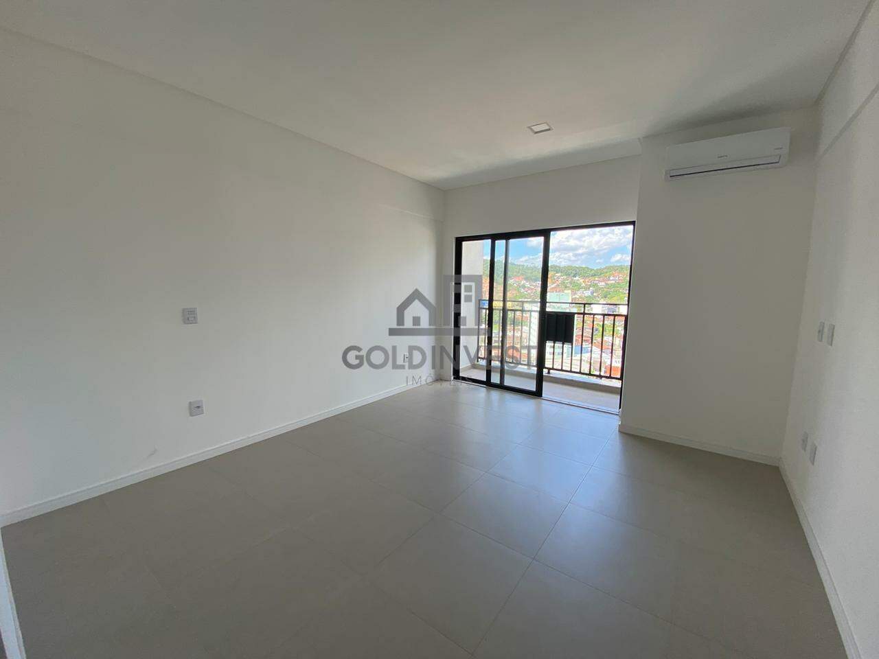 Apartamento à venda no Santa Terezinha: 