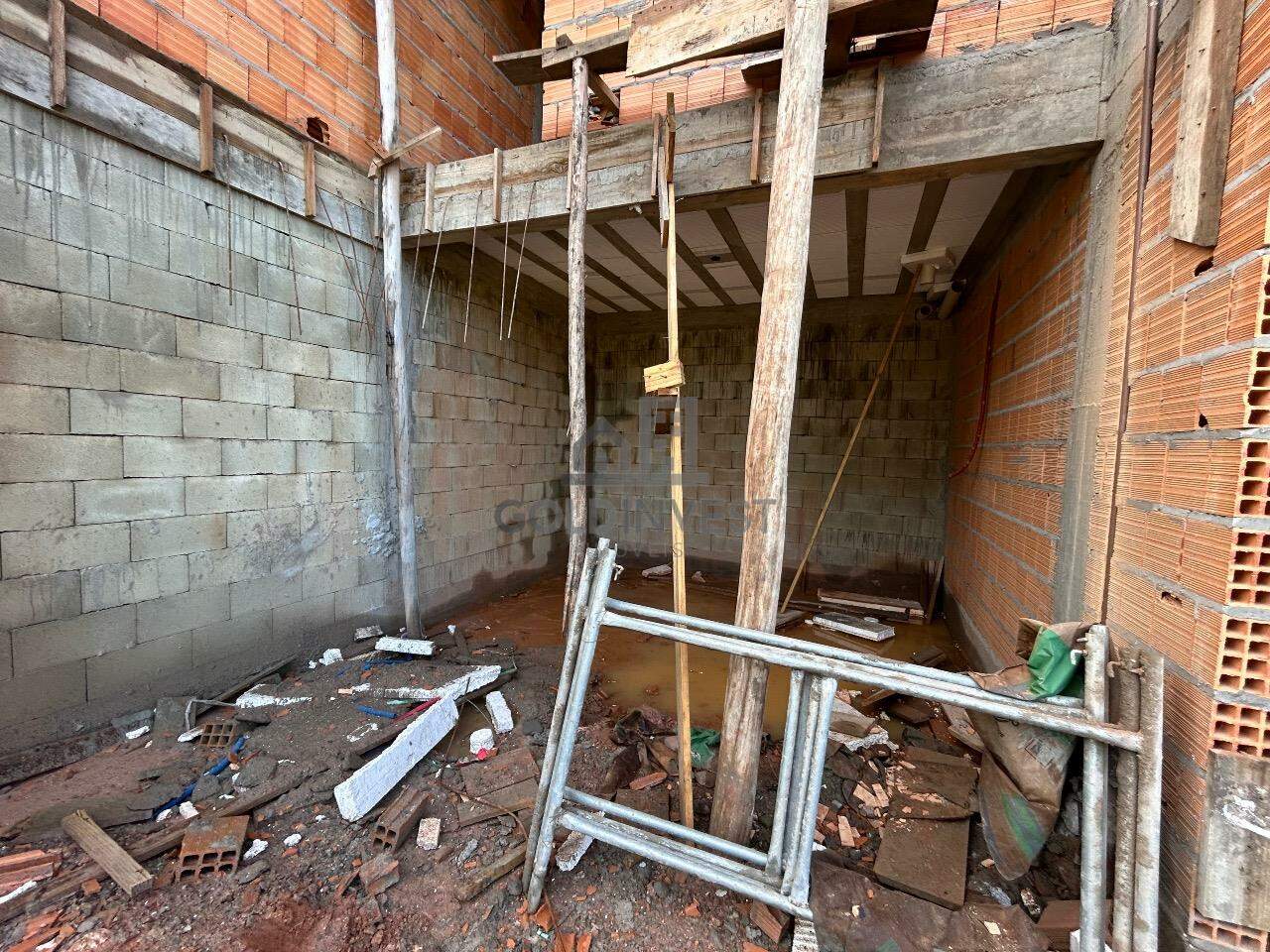 Casa à venda no Nova Brasília: Porão de algumas casas