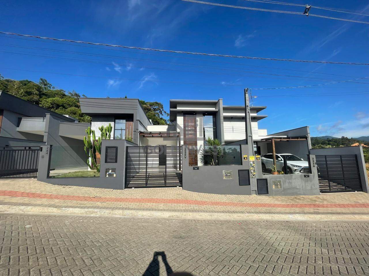 Casa à venda no Aimoré: 