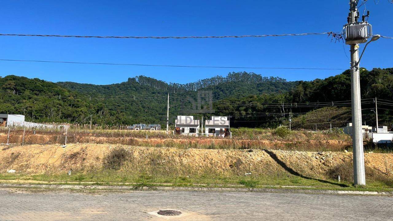 Terreno à venda no São João: 