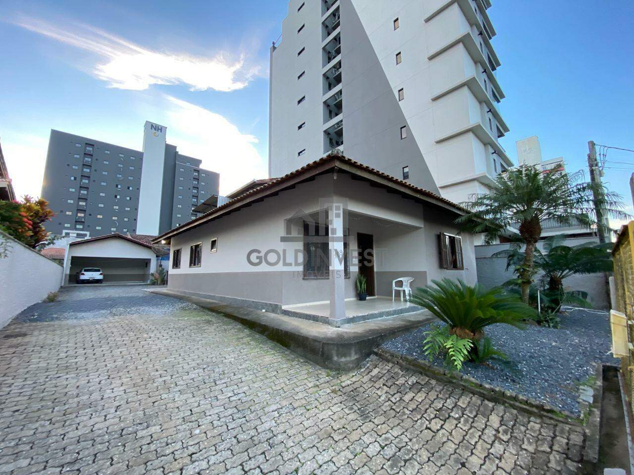 Casa à venda no Santa Terezinha: 
