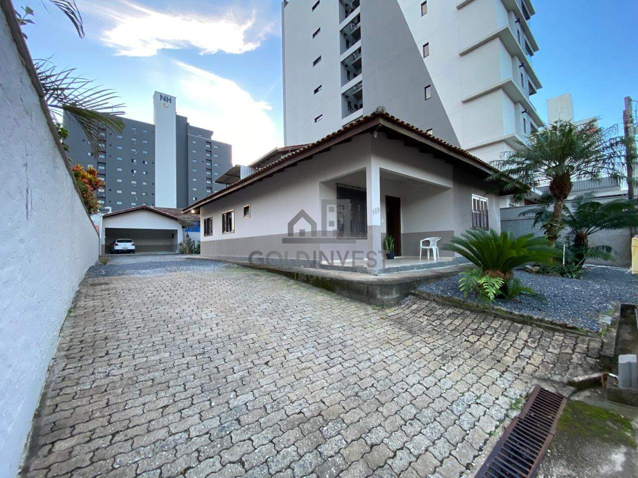 Casa à venda no Santa Terezinha: 