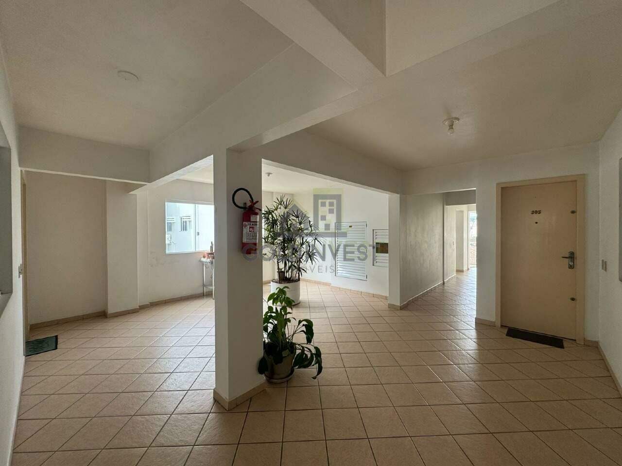 Apartamento para aluguel no Santa Terezinha: 