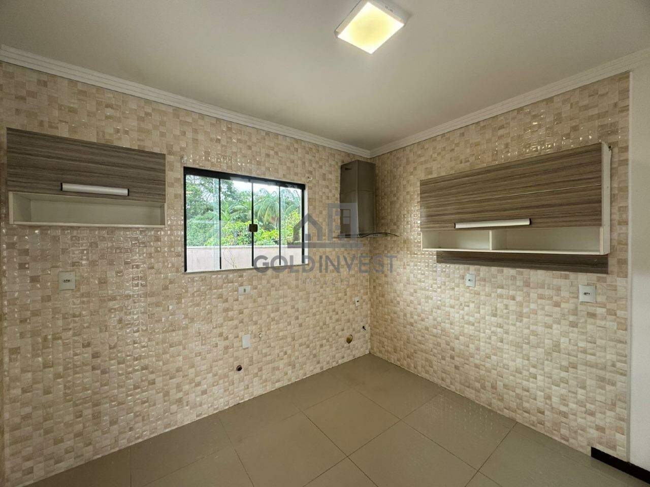 Casa para aluguel no Azambuja: 