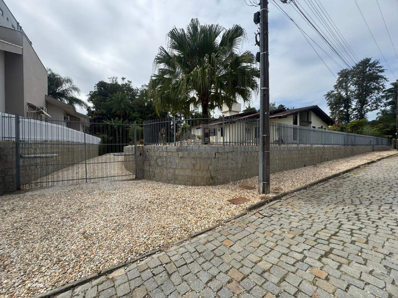 Casa para aluguel no Centro I: 