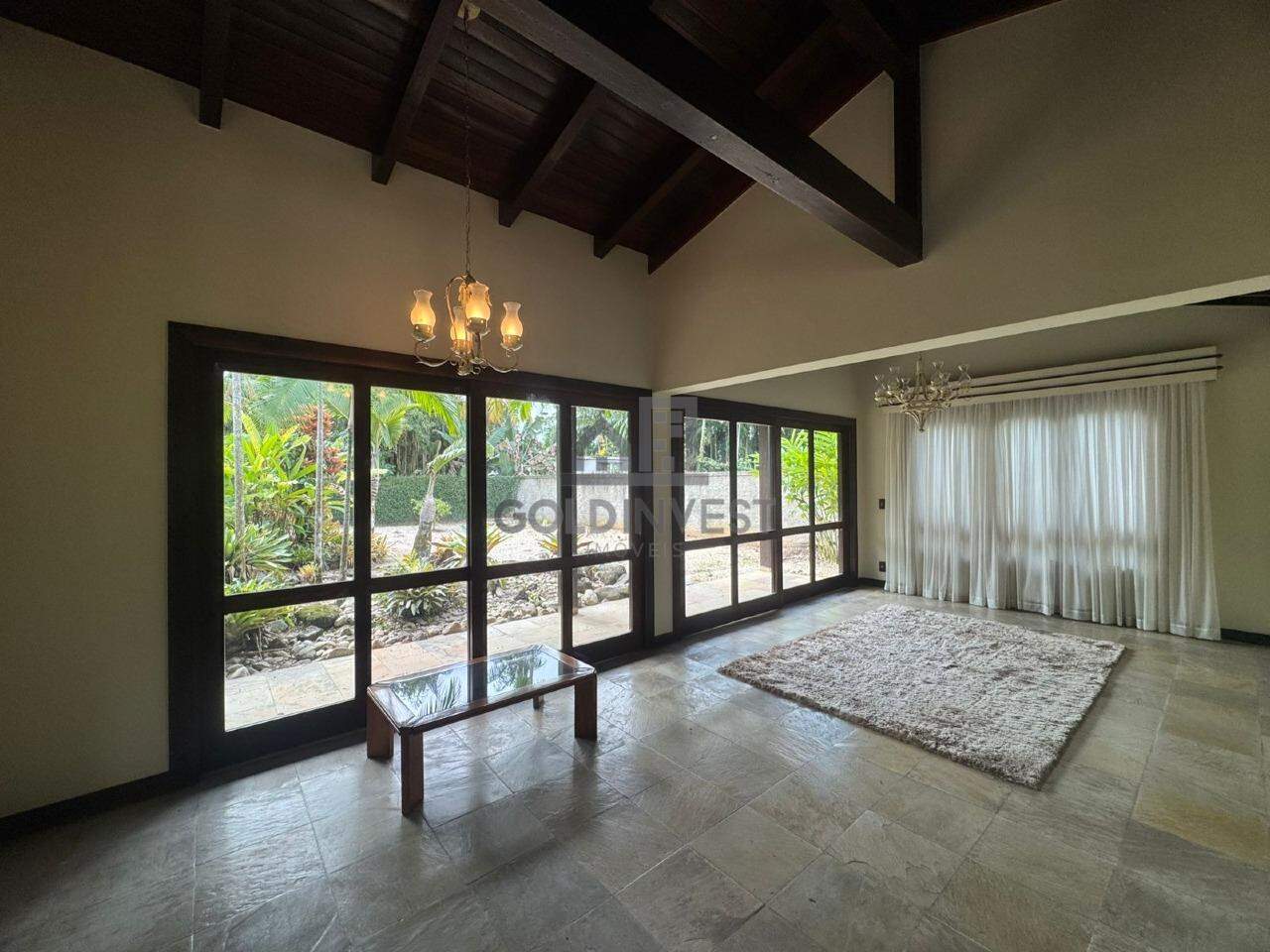 Casa para aluguel no Centro I: 