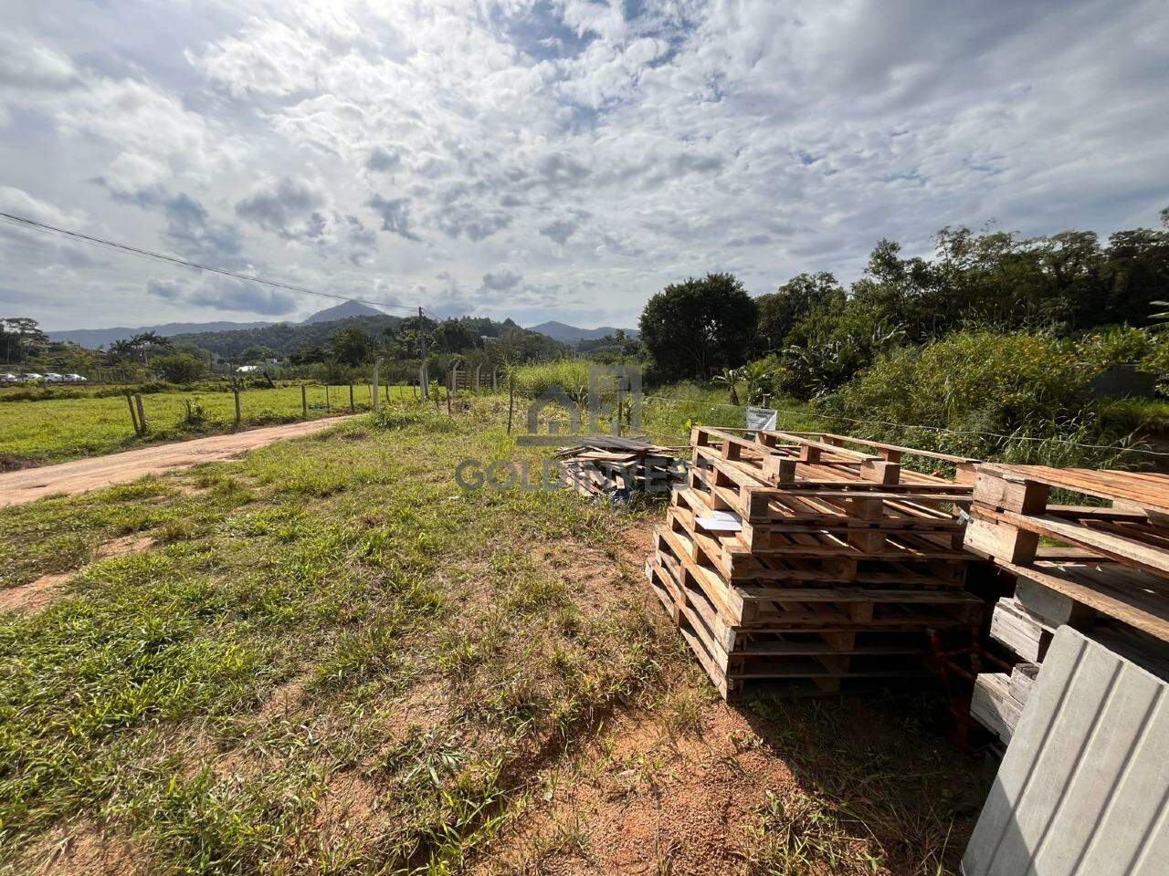 Terreno à venda no São Pedro: 