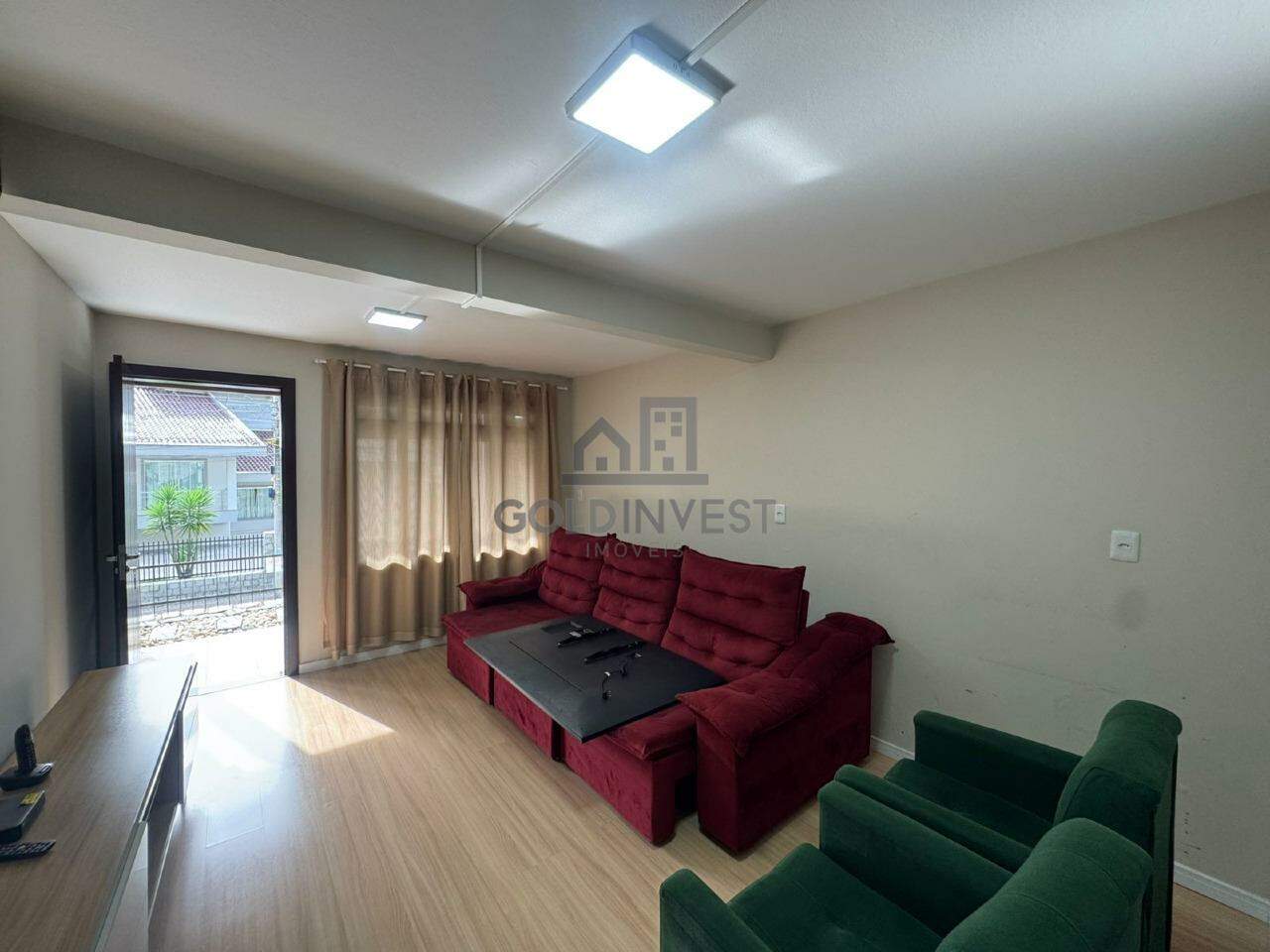 Casa para aluguel no Primeiro de Maio: 