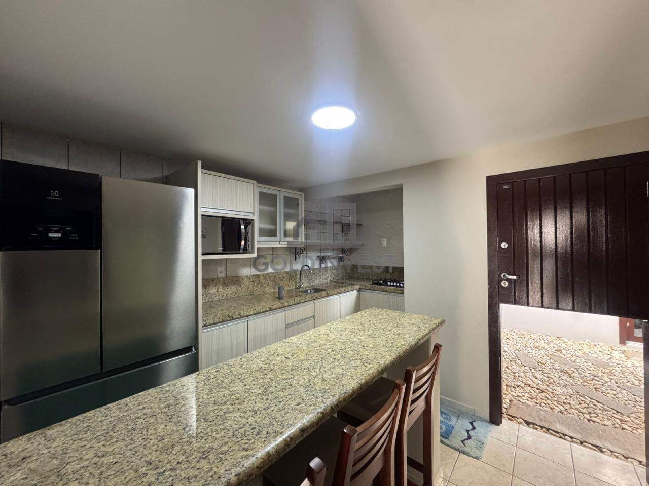 Casa para aluguel no Primeiro de Maio: 
