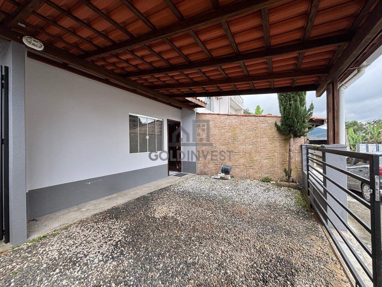 Casa à venda no Bateas: 