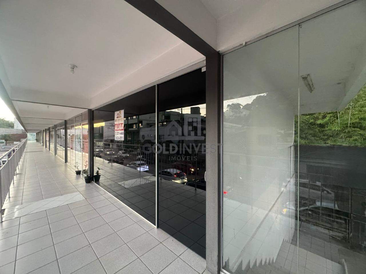 Sala Comercial para aluguel no Azambuja: 