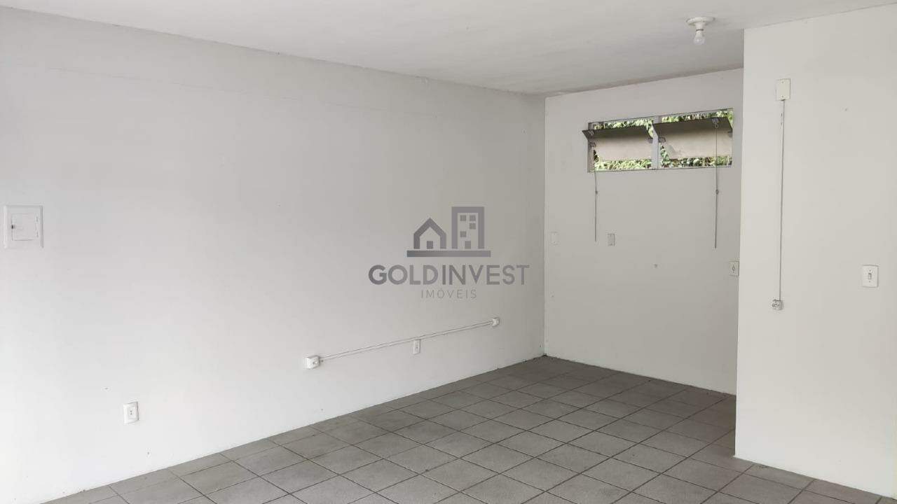 Sala Comercial para aluguel no Azambuja: 